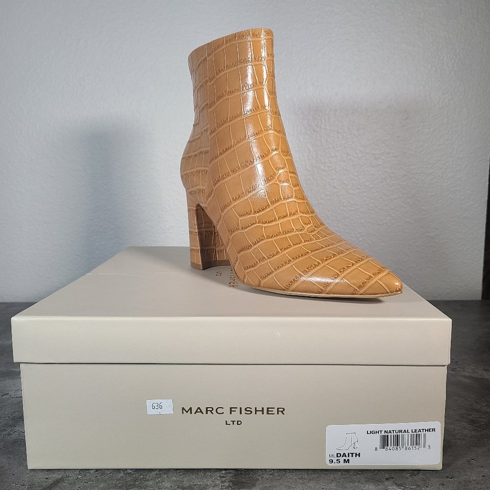 Marc Fisher DAITH  Tan Leather Croc Embossed Women